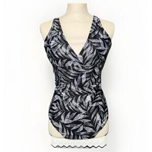 NWOT prAna Atalia Large Surplice Racerback Strap One Piece Swimsuit Black White